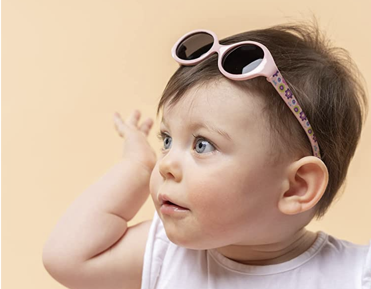 Kiddus Baby Zonnebril van 0 Maanden tot 2 Jaar. 100% UV400-bescherming tegen UV-stralen. Polariserende lenzen en CAT4. Met verstelbare zachte riem voor extra comfort Kiddus Baby Zonnebril van 0 Maanden tot 2 Jaar. 100% UV400-bescherming tegen UV-stralen. Polariserende lenzen en CAT4. Met verstelbare zachte riem voor extra comfort